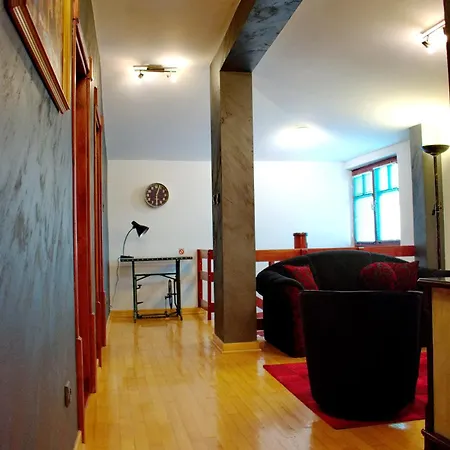 Marilyn Apartman Szendrő